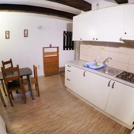 Studio Citadelle - Zebrasov *